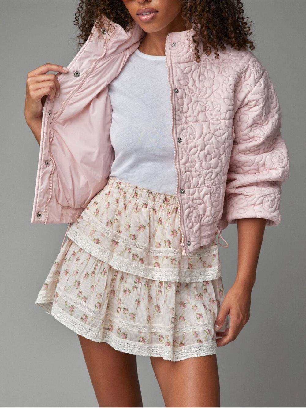 NWT For Love And Lemons “Rylee” Cropped Floral Puffer Coat Pink Size L